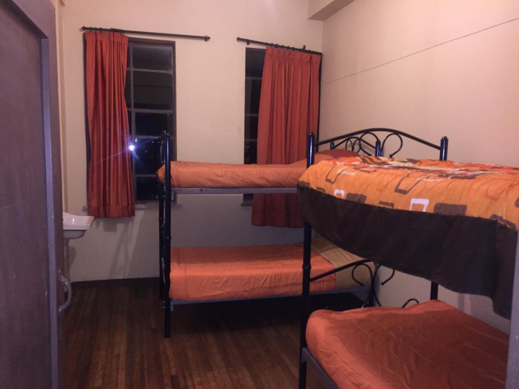 Check Inn Bed And Breakfast Cuenca Room photo